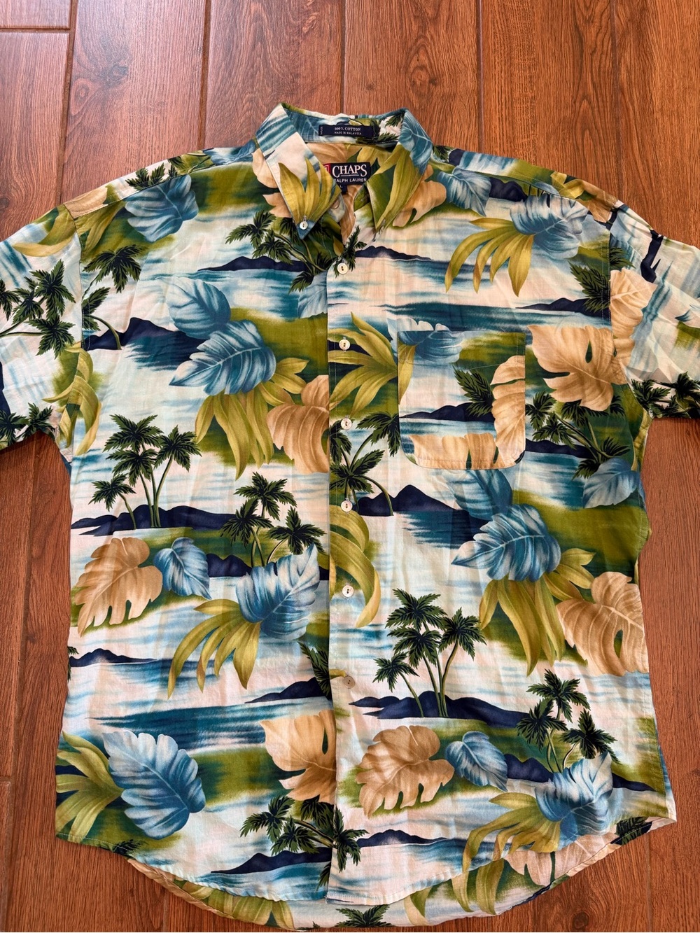 Vintage Ralph Lauren CHAPS Men’s Tropical Floral Short Sleeve Shirt - large